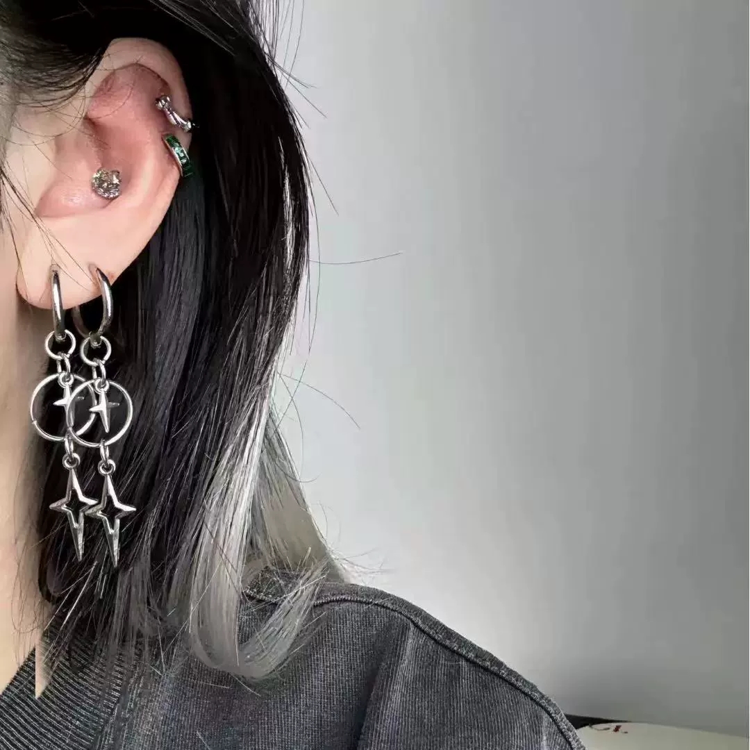 Orecchini pendenti con stella  - Women'S Emo Accessories recensione e prezzo