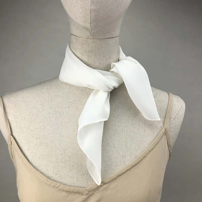 Nuove donne sciarpa di seta sc - Silk Scarf Square recensione e prezzo