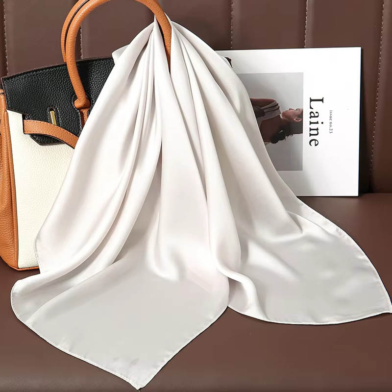 Sciarpa quadrata di seta tinta - Silk Scarf Square recensione e prezzo